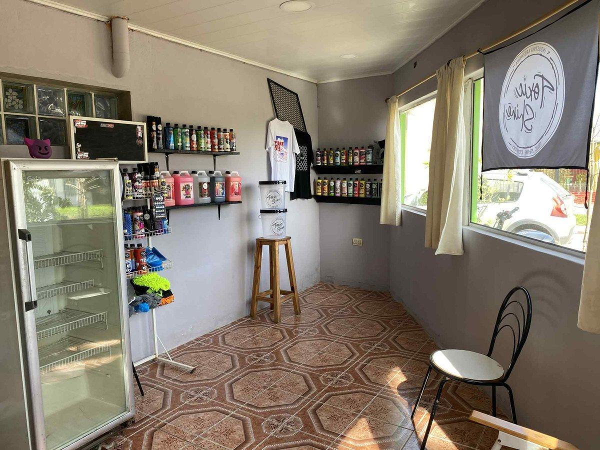 Foto de Casa + Salón Comercial en esquina en Santo Tomé, imagen 3