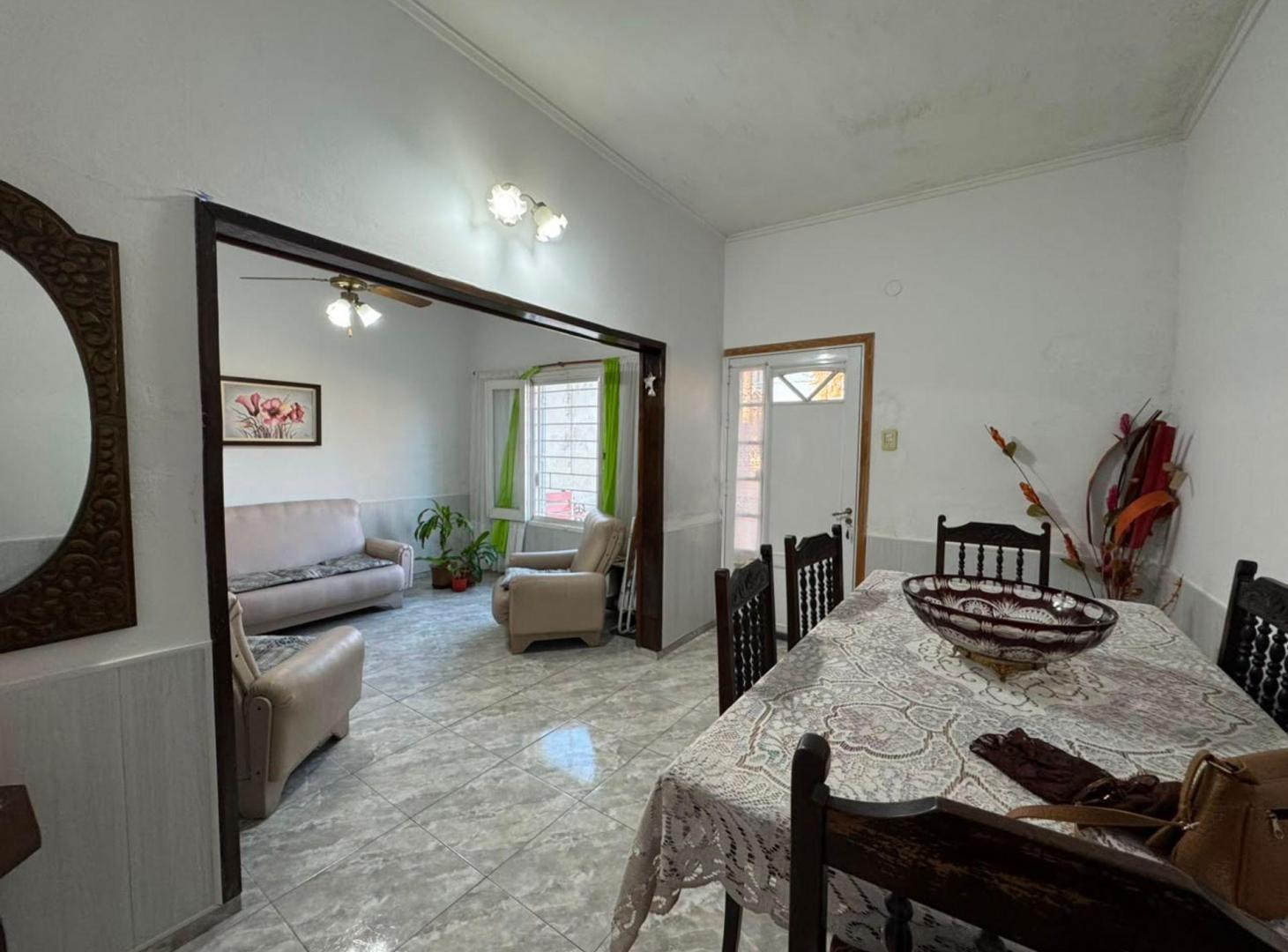 Foto de CASA EN VENTA 3DORM,COCH,Y PATIO EN PLENO CENTRO, imagen 5