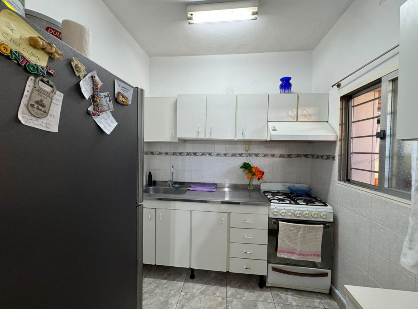 Foto de CASA EN VENTA 3DORM,COCH,Y PATIO EN PLENO CENTRO, imagen 4