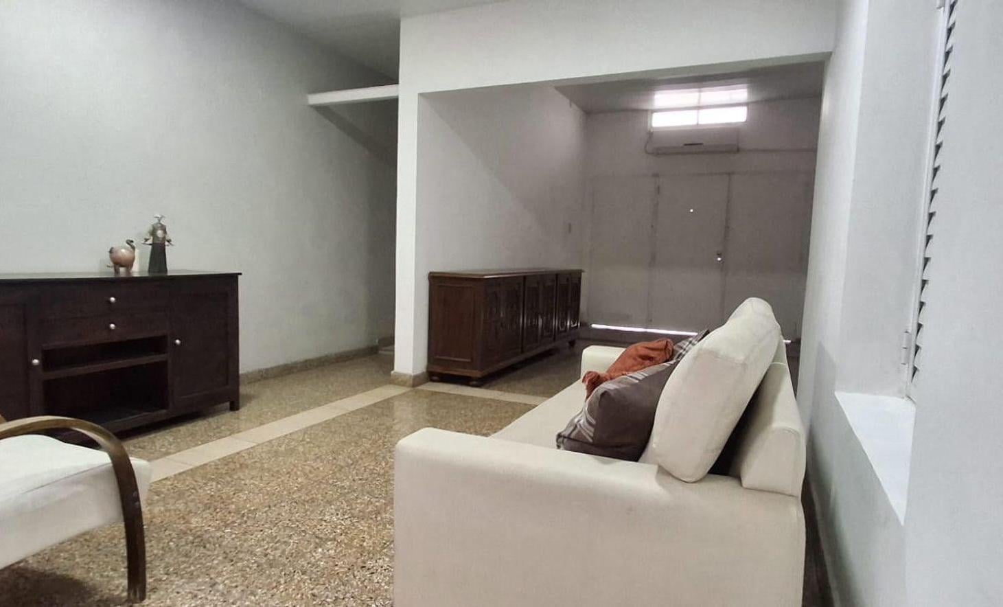 Foto de casa 2 dormitorios con local al frente, imagen 3