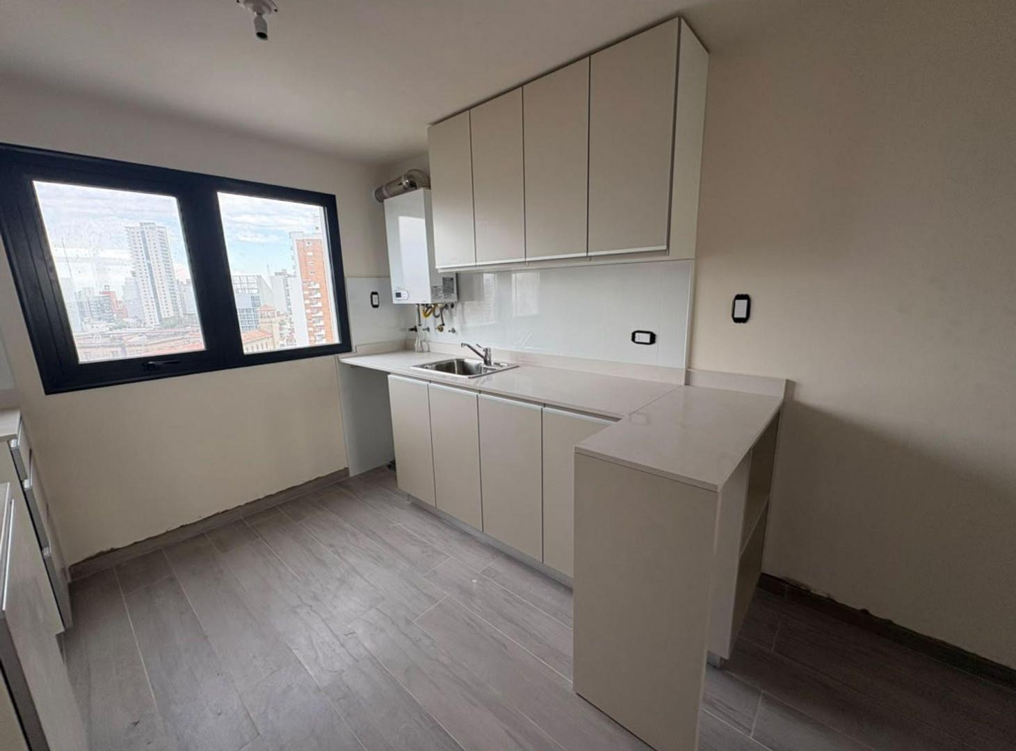 Foto de SE VENDE DEPTO 2 DORM CON COCHERA EN BV CENTER, imagen 3