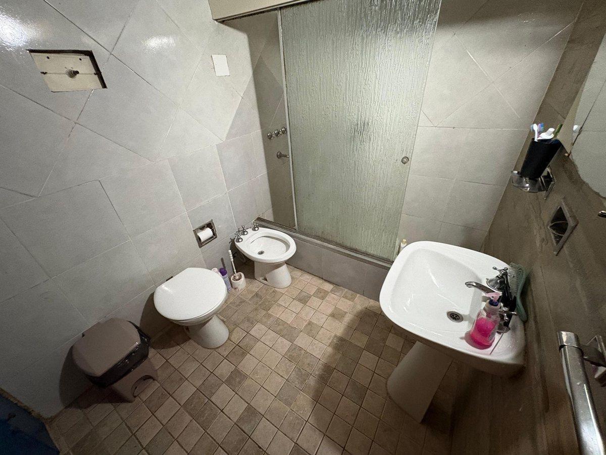Foto de VENTA CASA INTERNA SARGENTO CABRAL, 3 DORM + PATIO, imagen 5