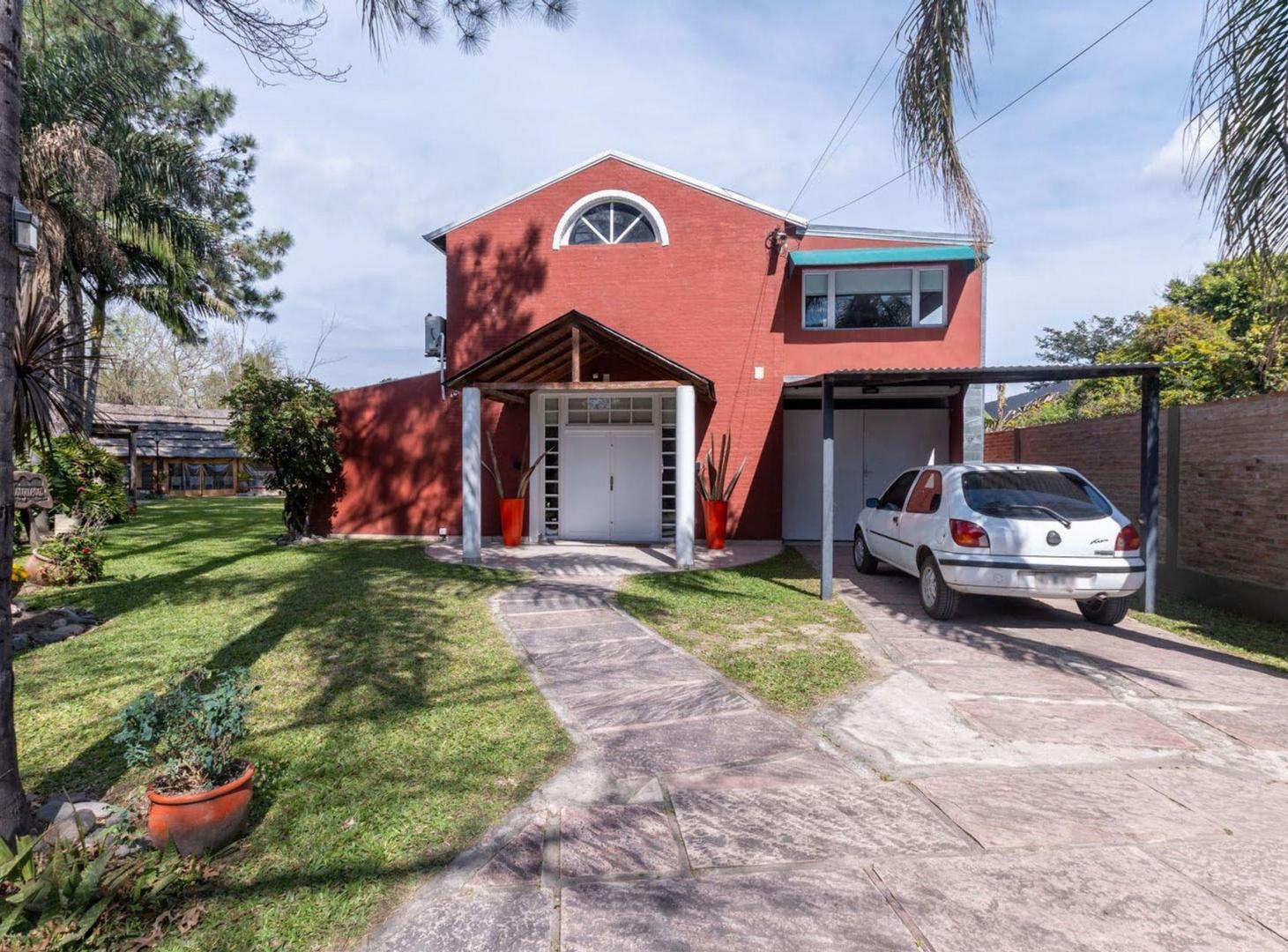 Foto de CASA EN VENTA EN COLASTINE 4 DORM Y GRAN PARQUE, imagen 3