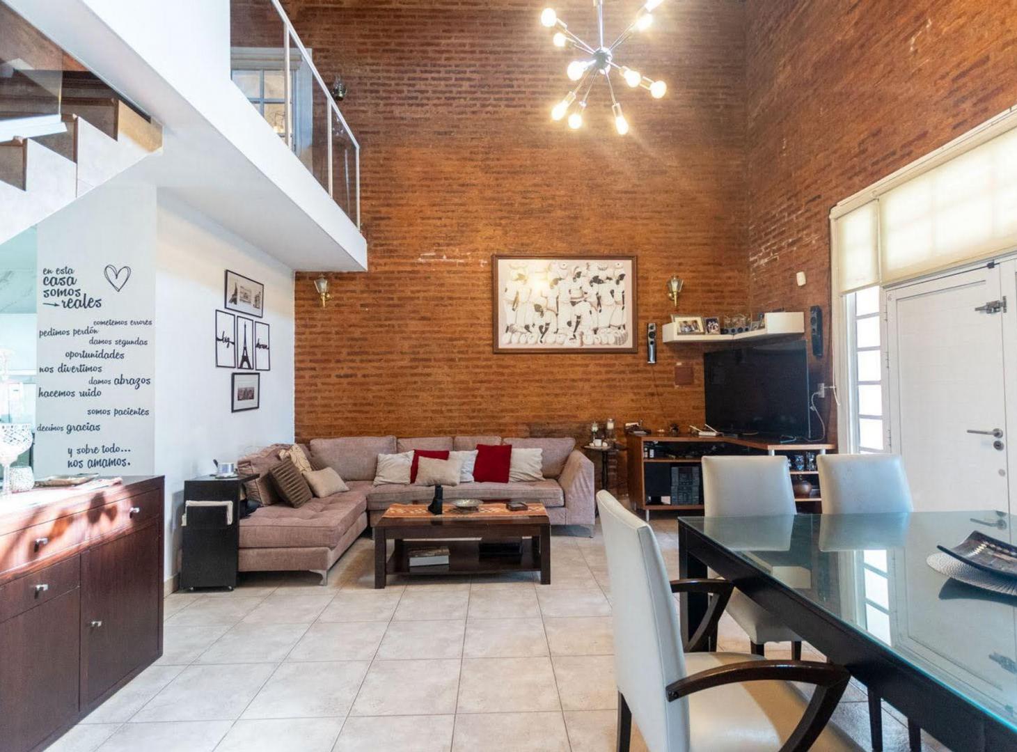 Foto de CASA EN VENTA EN COLASTINE 4 DORM Y GRAN PARQUE, imagen 5