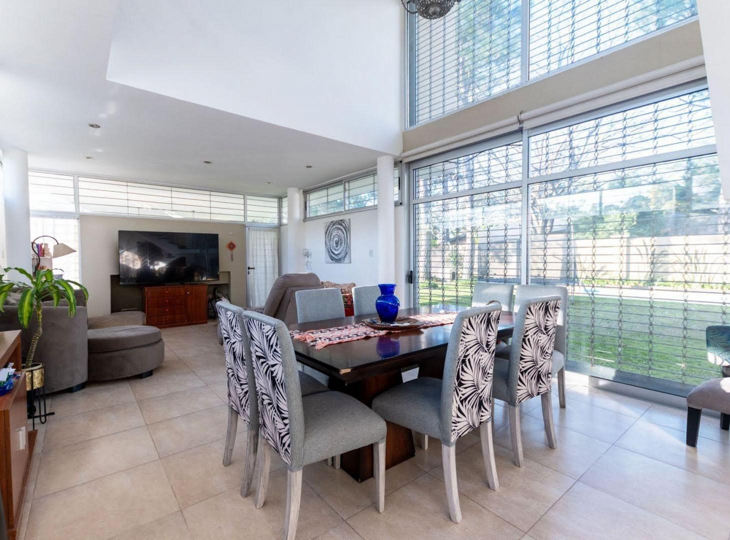 Foto de CASA ESTILO COUNTRY EN BOSQUES DE LA SALLE, imagen 4