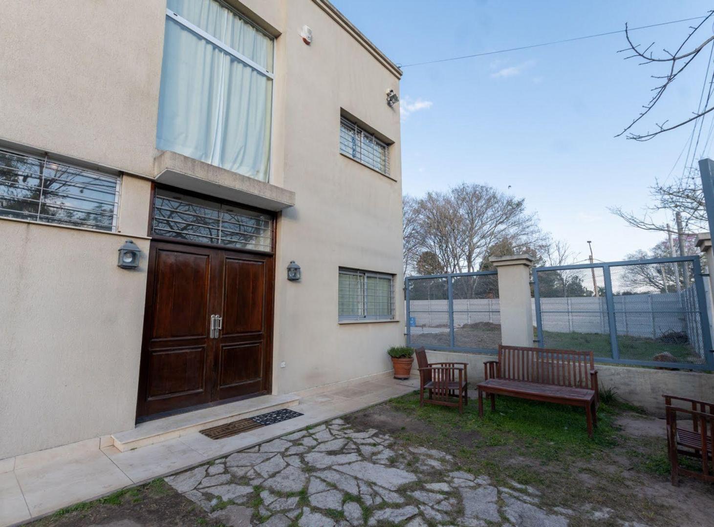 Foto de CASA ESTILO COUNTRY EN BOSQUES DE LA SALLE, imagen 3