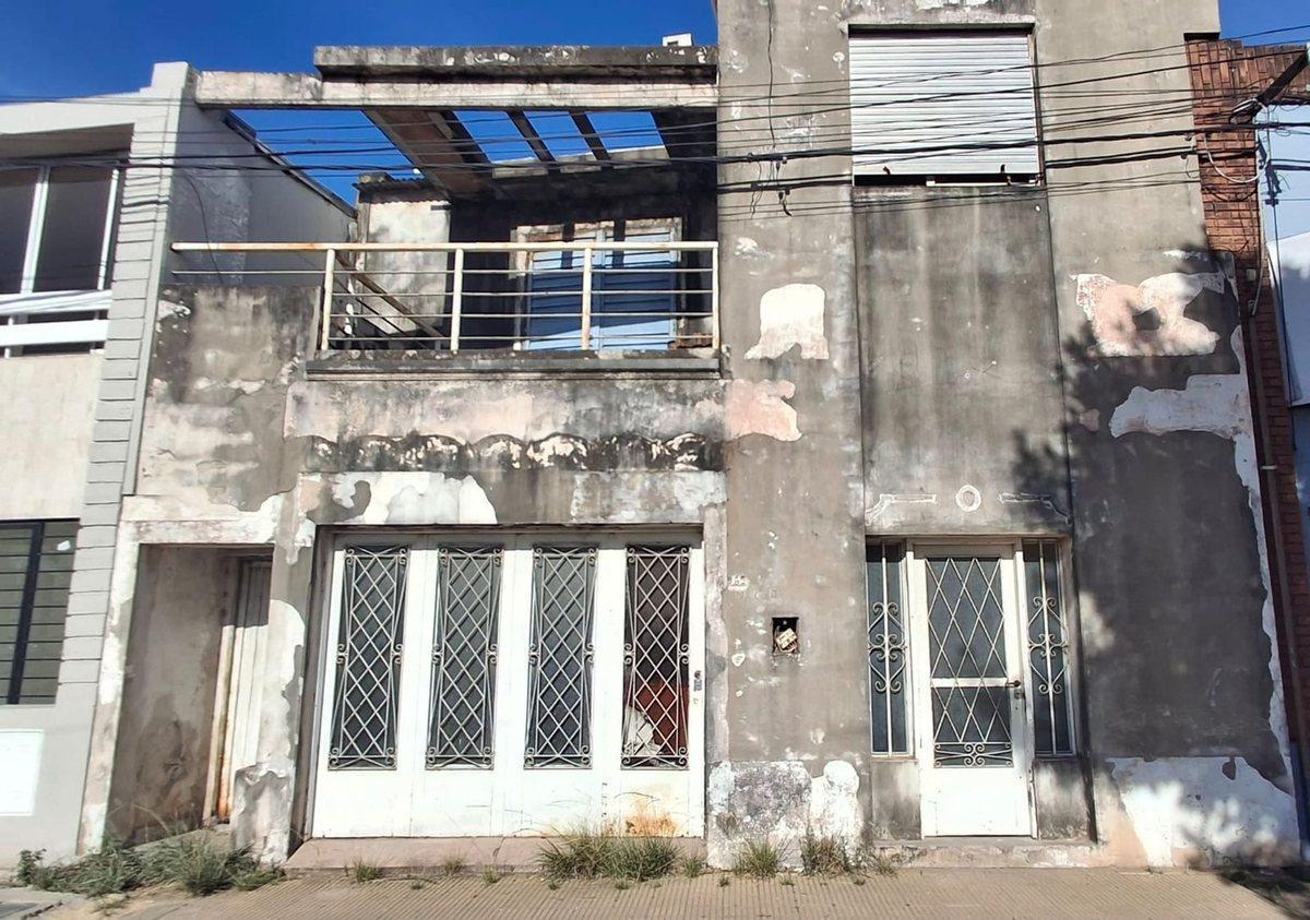 Foto de Amplia casa a refaccionar, imagen 3