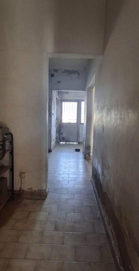 Foto de Amplia casa a refaccionar, imagen 2
