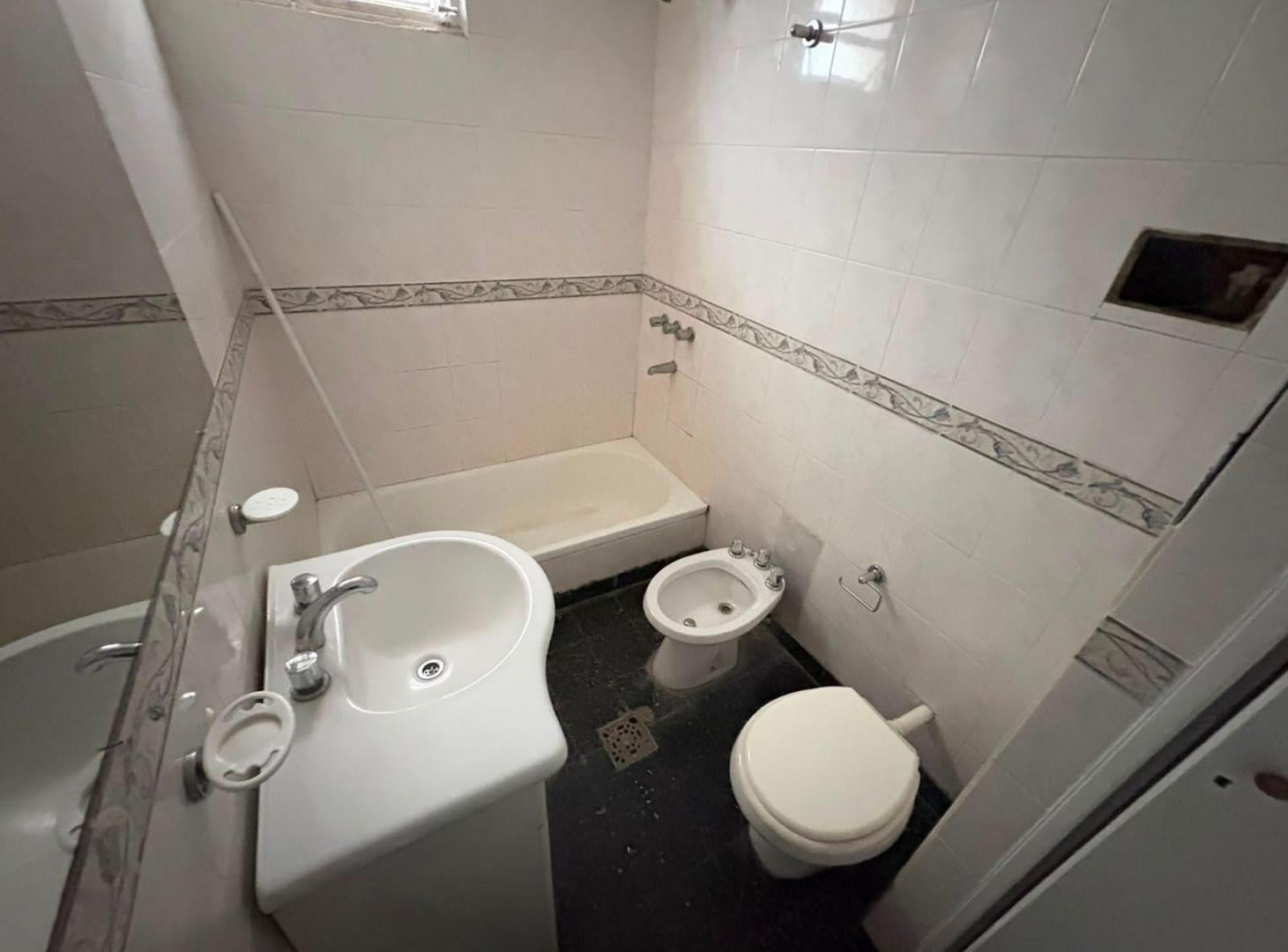 Foto de Alquiler Dto 2 Dorm. a mts de Faculta Cs Economica, imagen 4