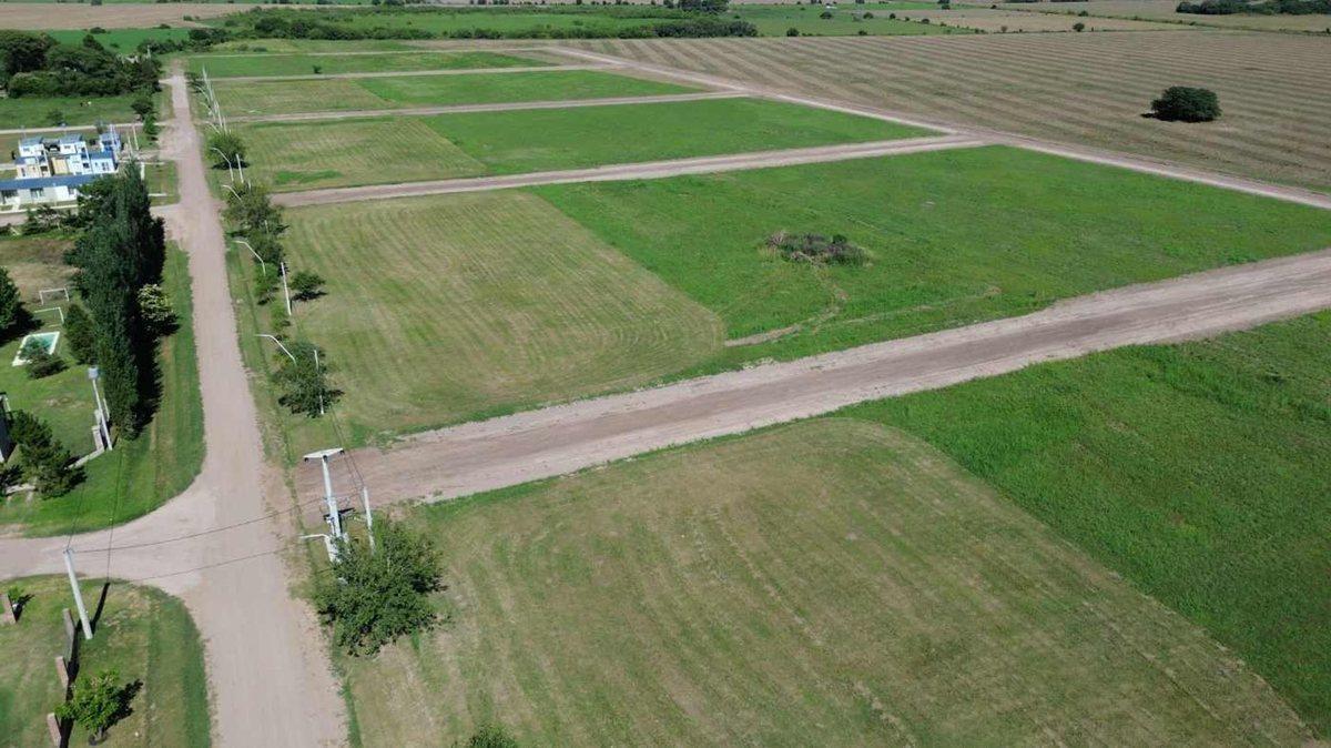Foto de Lote con cuotas y toma de auto en Candioti, imagen 3