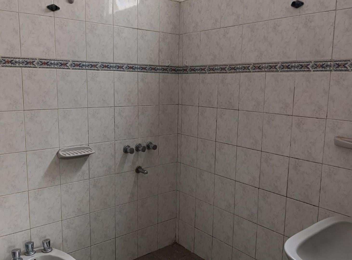 Foto de VENTA PH AV. LOPEZ Y PLANES , SANTA FE., imagen 3