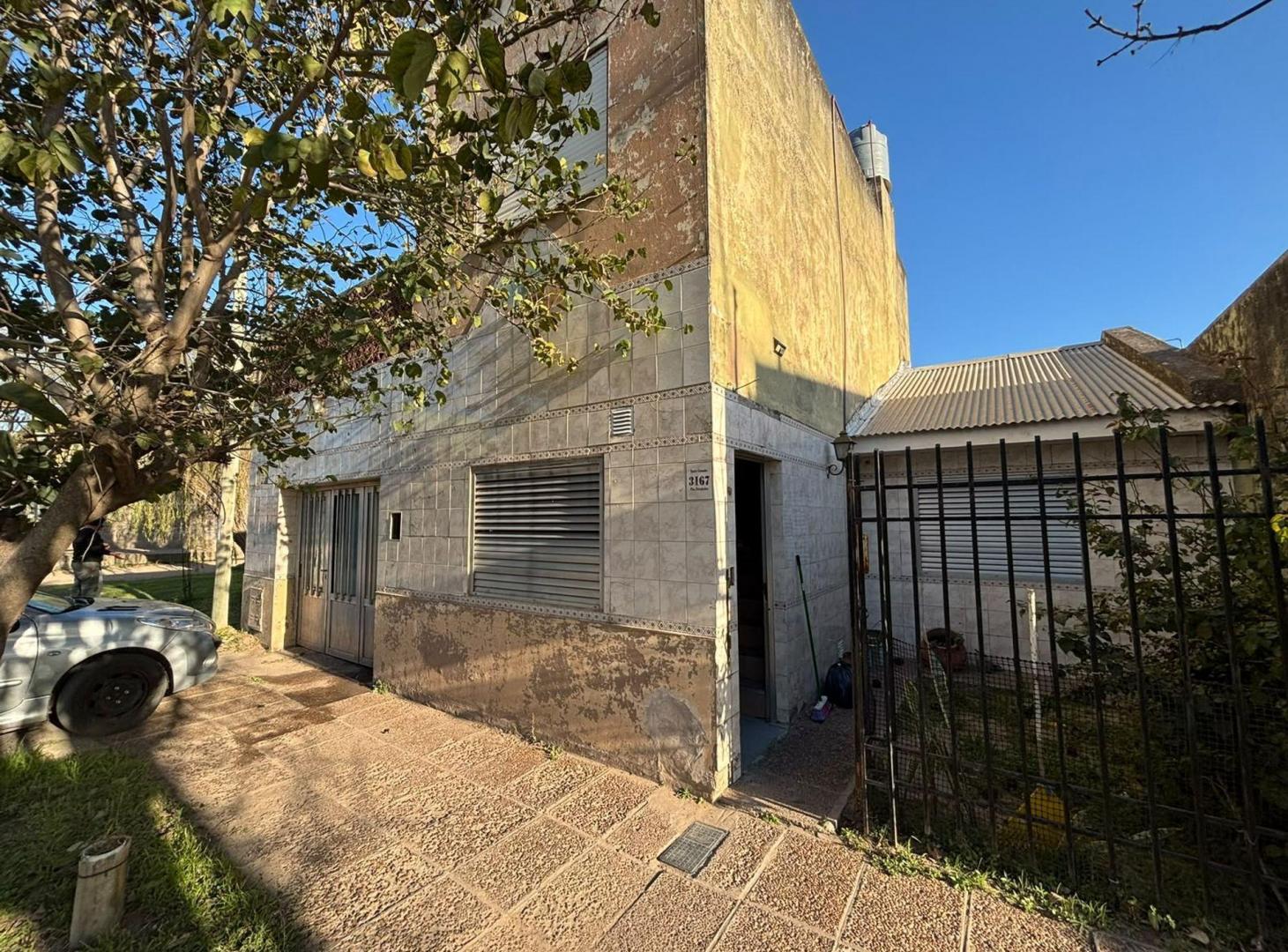 Foto de VENTA CASA 3 DORMITORIOS Y COCHERA, imagen 1