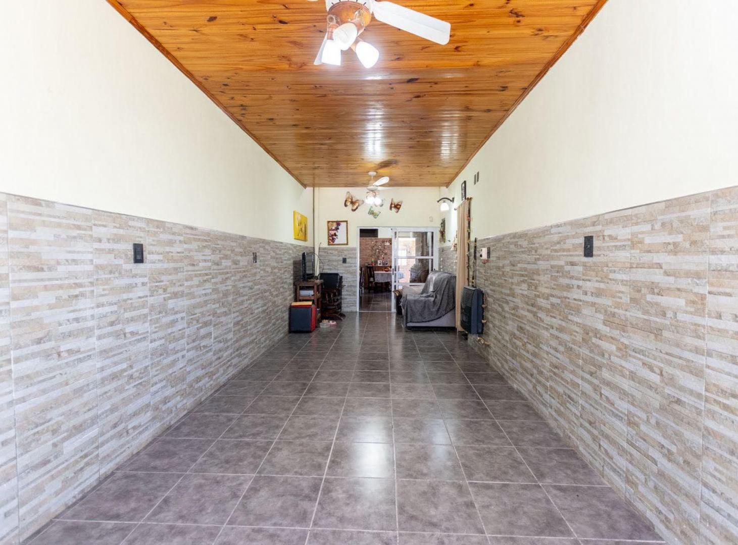 Foto de CASA EN VENTA EN SAUCE VIEJO, LISTA PARA MUDARSE, imagen 3