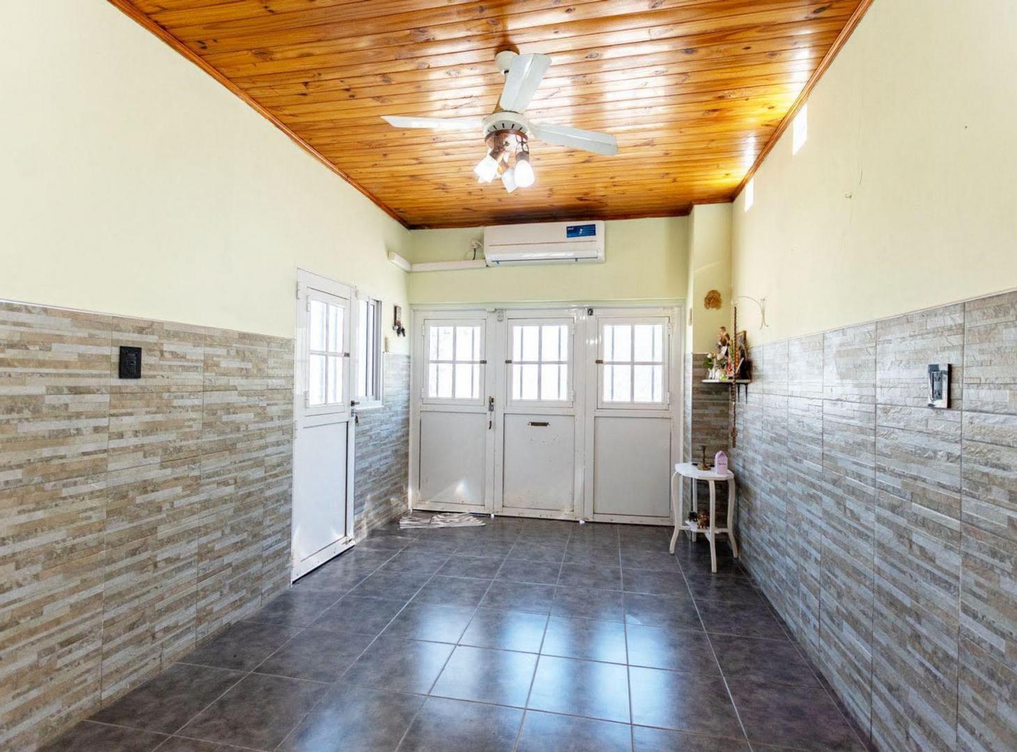 Foto de CASA EN VENTA EN SAUCE VIEJO, LISTA PARA MUDARSE, imagen 4