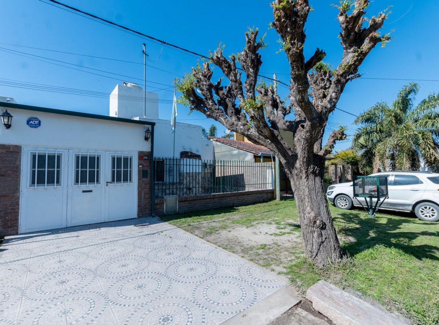Foto de CASA EN VENTA EN SAUCE VIEJO, LISTA PARA MUDARSE, imagen 1