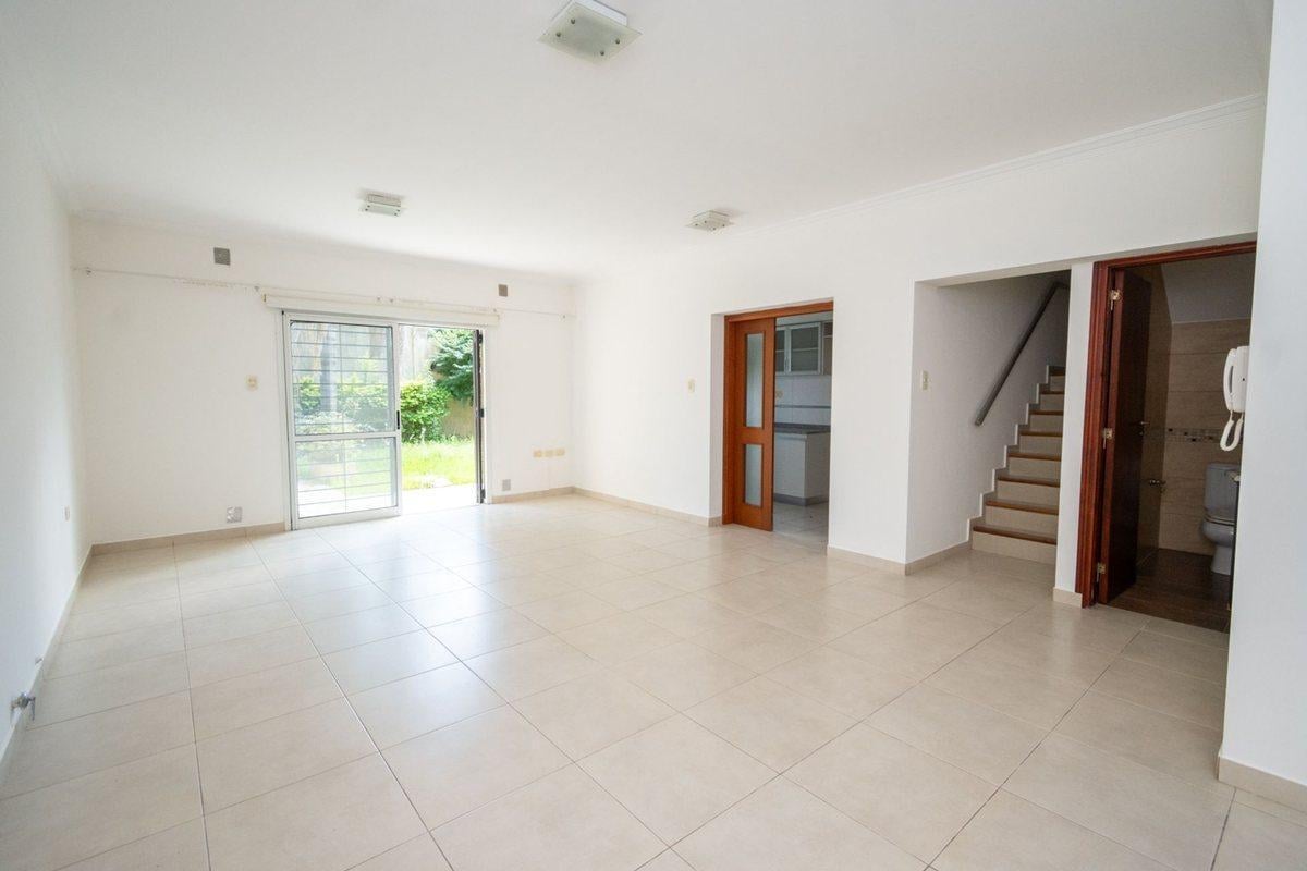 Foto de Ubicacion Inmejorable Casa 3 dorm. y patio, imagen 1