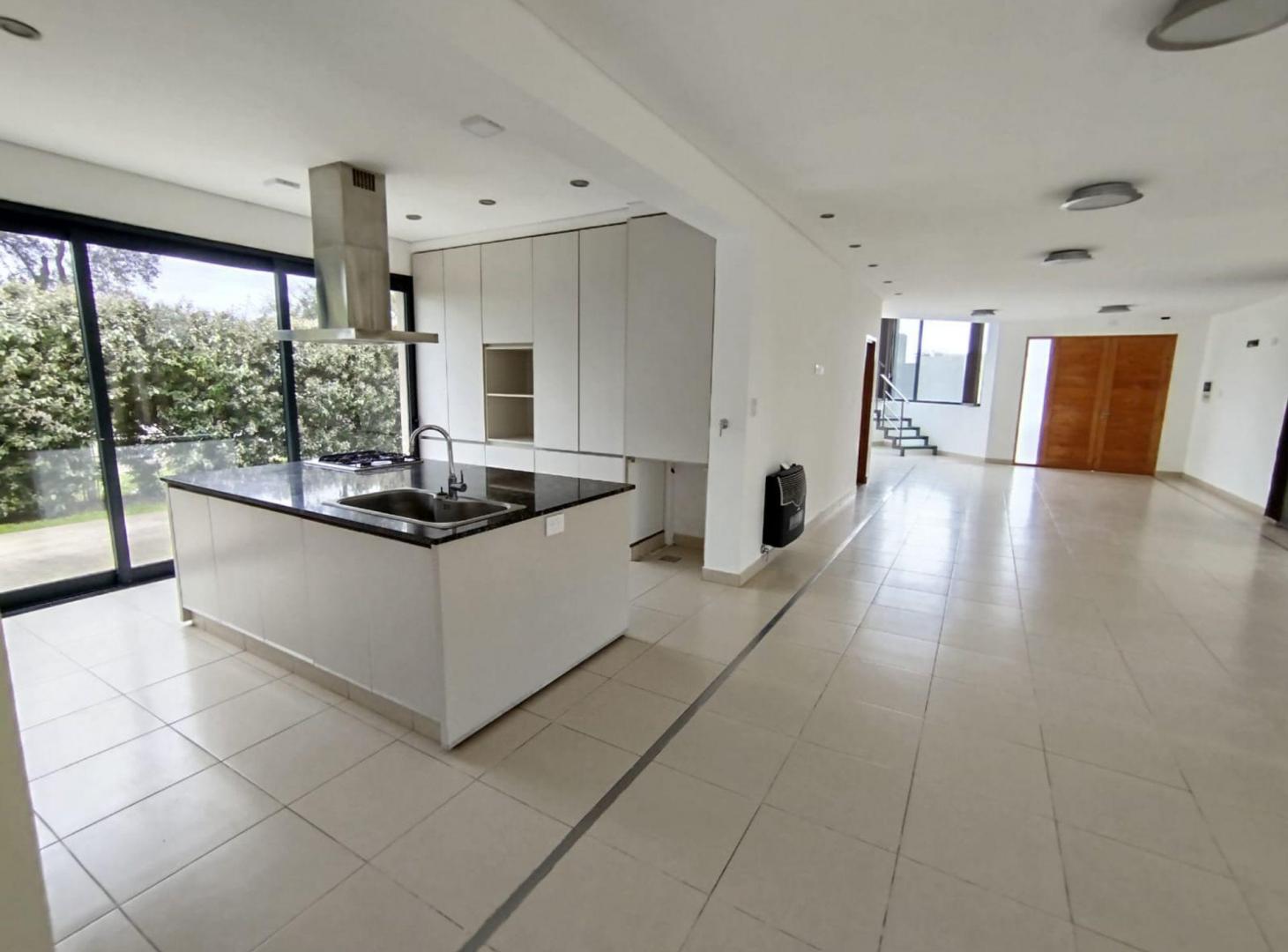 Foto de Casa de Categoría en Altos de la Ribera - Alquiler, imagen 2