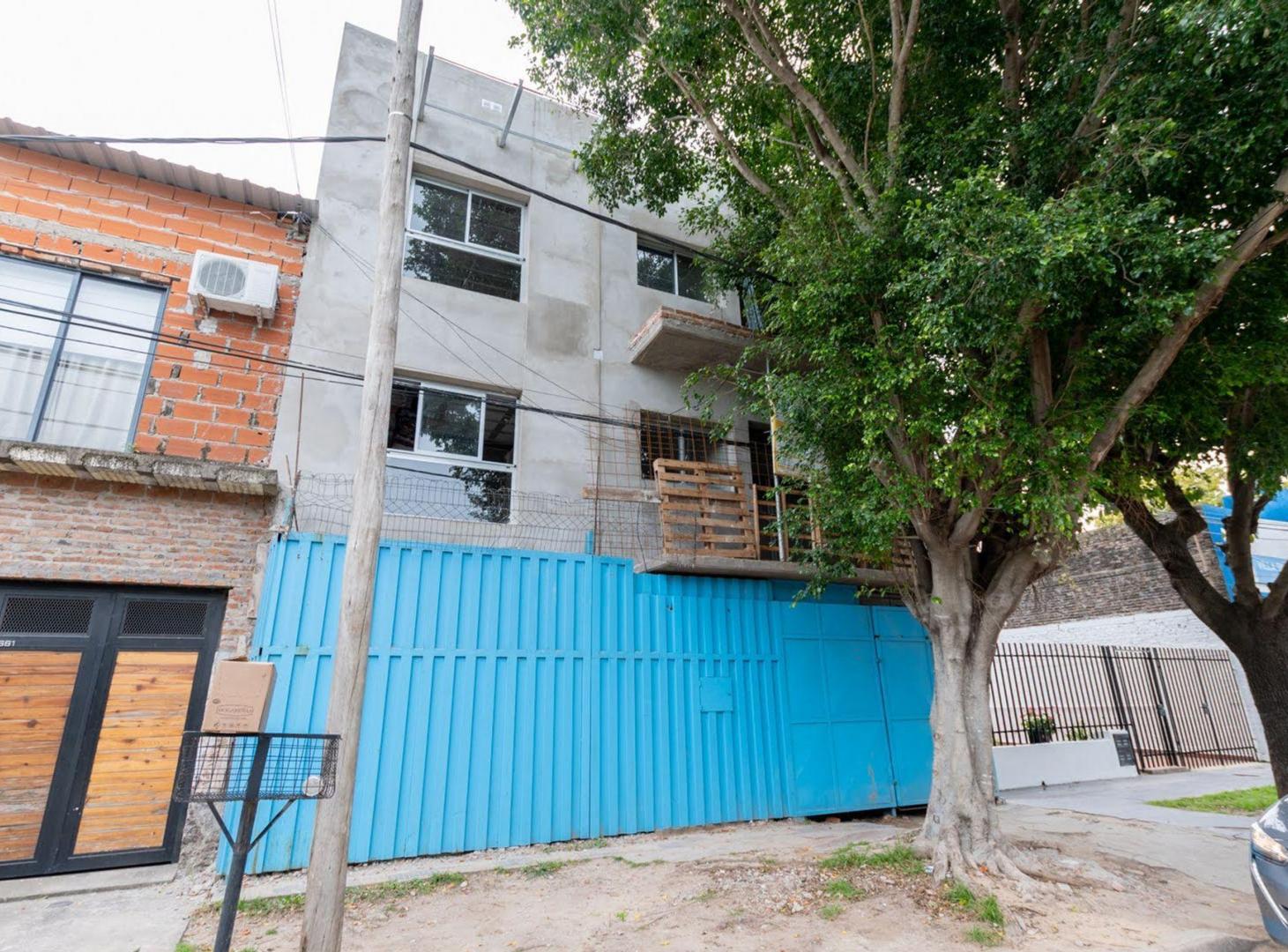 Foto de DPTO 1 DORMITORIO PB CON PATIO EN STGO CABRAL, imagen 1