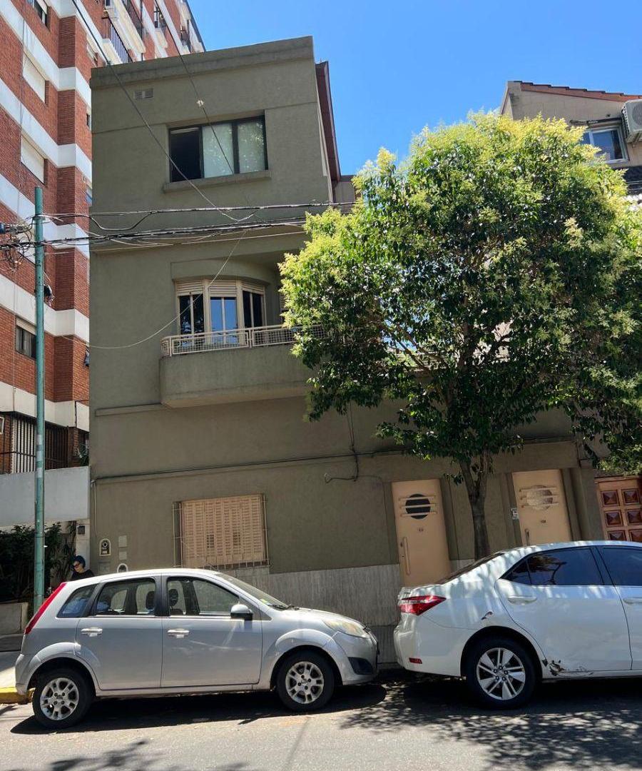 Vilela 2600 Excelente PH/Frente/3 Amb/Patio/Terraza/sin expensas/entr. independ. A pasos de Cabildo!