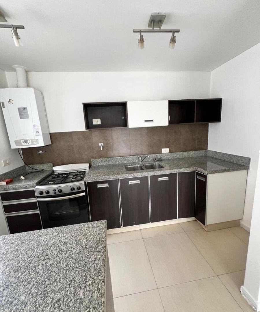 Foto de 3 de Febrero 2200 Impecable 2 Amb/Balcon Terraza/Espacio Guardacoches/Apto Prof/Piscina/SUM, imagen 3