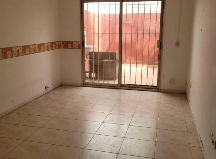 DEPARTAMENTO 2 AMBIENTES CON PATIO 5