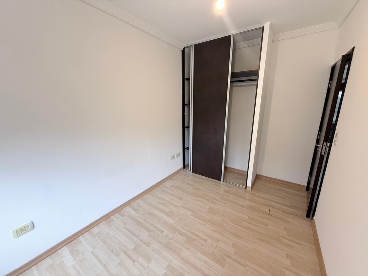 Foto de DEPARTAMENTO 2 AMBIENTES CON COCHERA DESCUBIERTA, imagen 5