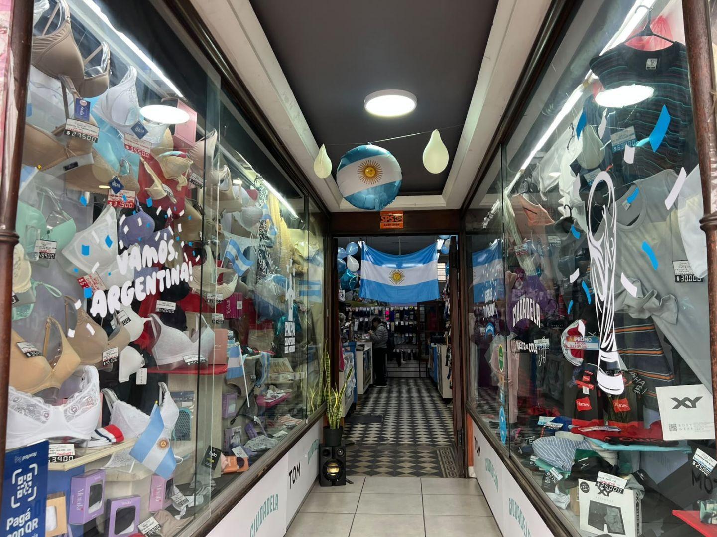 Foto de LOCALES X 2 MAS 2 PH VENTA EN BLOCK, imagen 4