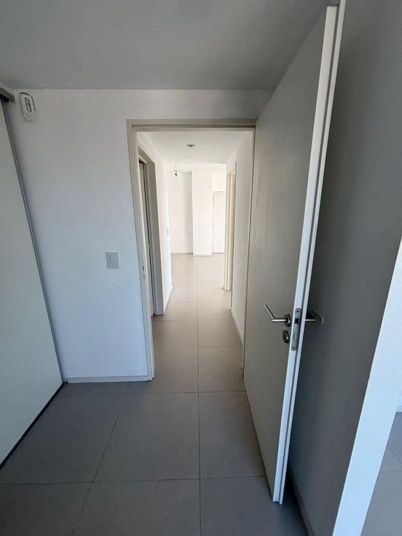 Foto de SEMIPISO 3 AMBIENTES EN MONTE CASTRO, imagen 2