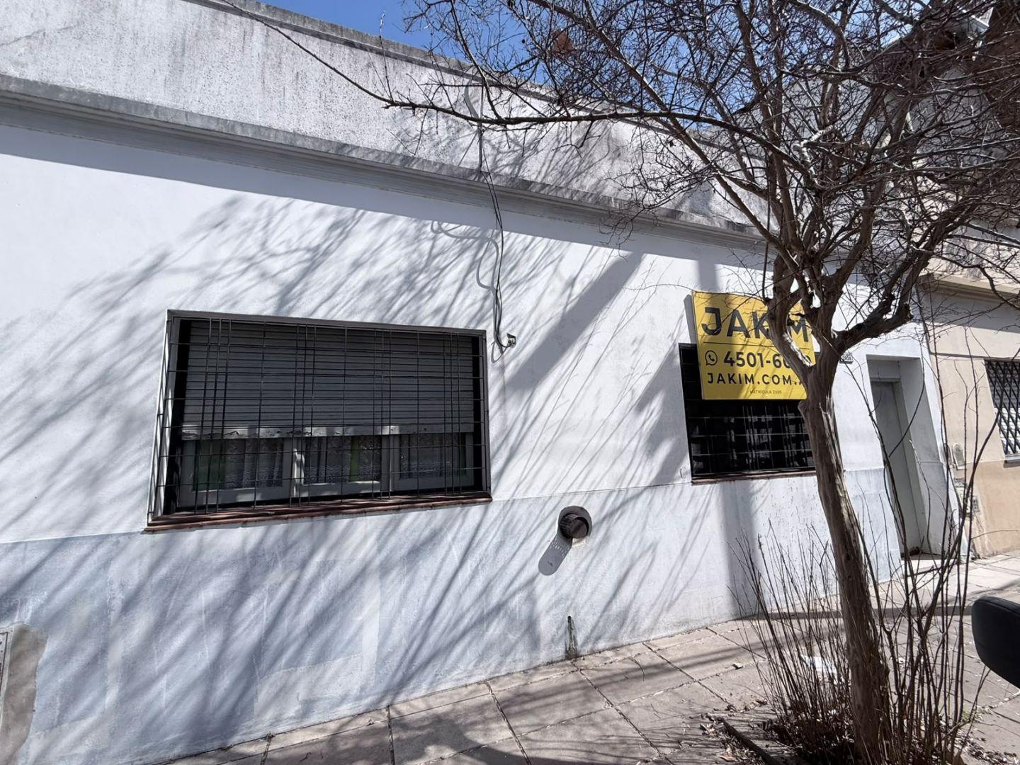 Foto de CASA EN VILLA DEVOTO LOLTE 8,66 X 17,32, imagen 2