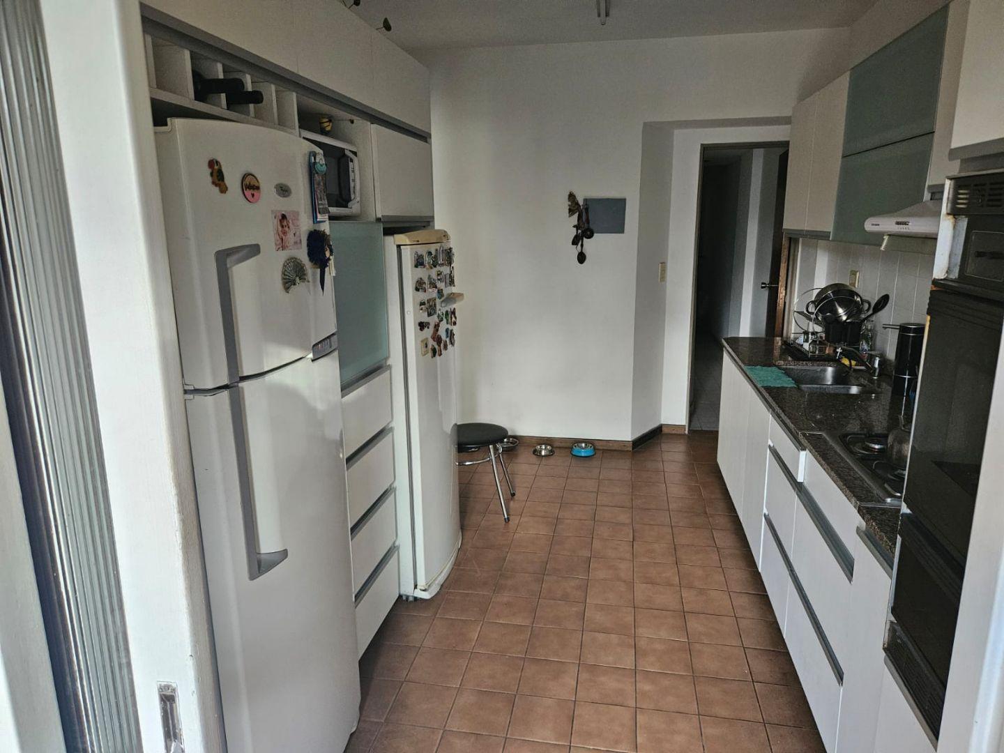 Foto de SEMIPISO 4 AMB MAS DEPENDENCIA Y 2 COCHERAS EN VILLA DEVOTO, imagen 3