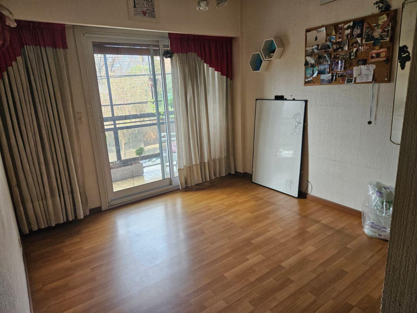 Foto de SEMIPISO 4 AMB MAS DEPENDENCIA Y 2 COCHERAS EN VILLA DEVOTO, imagen 4