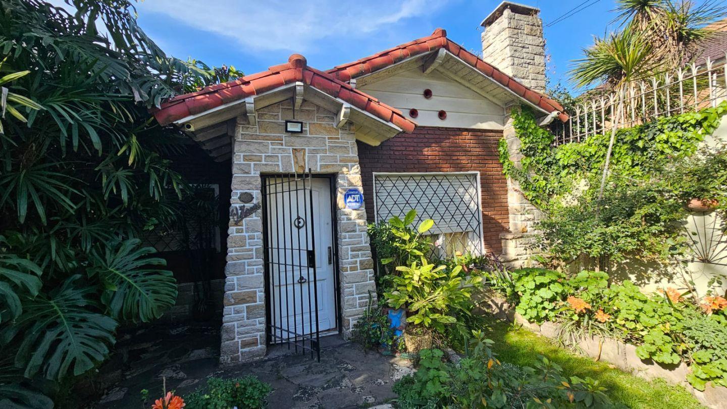 Foto de CASA EN VILLA DEVOTO LOTE 8,66 X 34,64, imagen 1