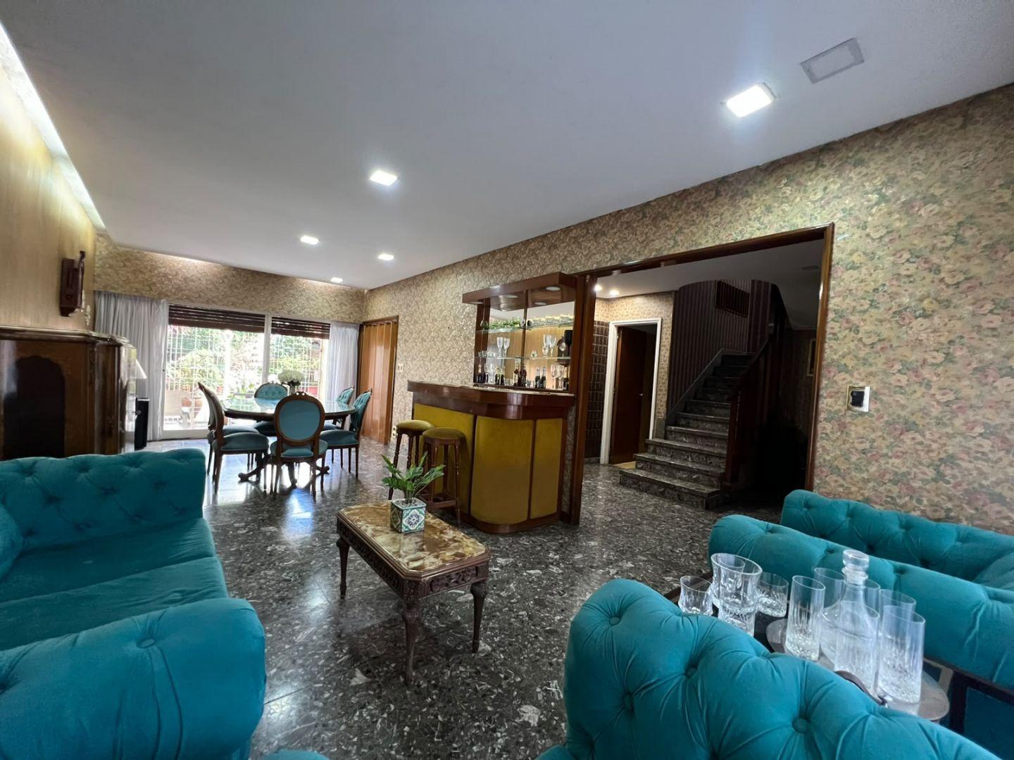 Foto de CASA 5 AMBIENTES EN FLORESTA, imagen 3