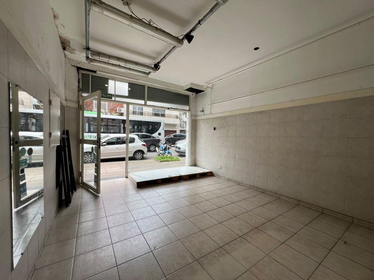 Foto de LOCAL COMERCIAL EN VILLA DEVOTO, imagen 3