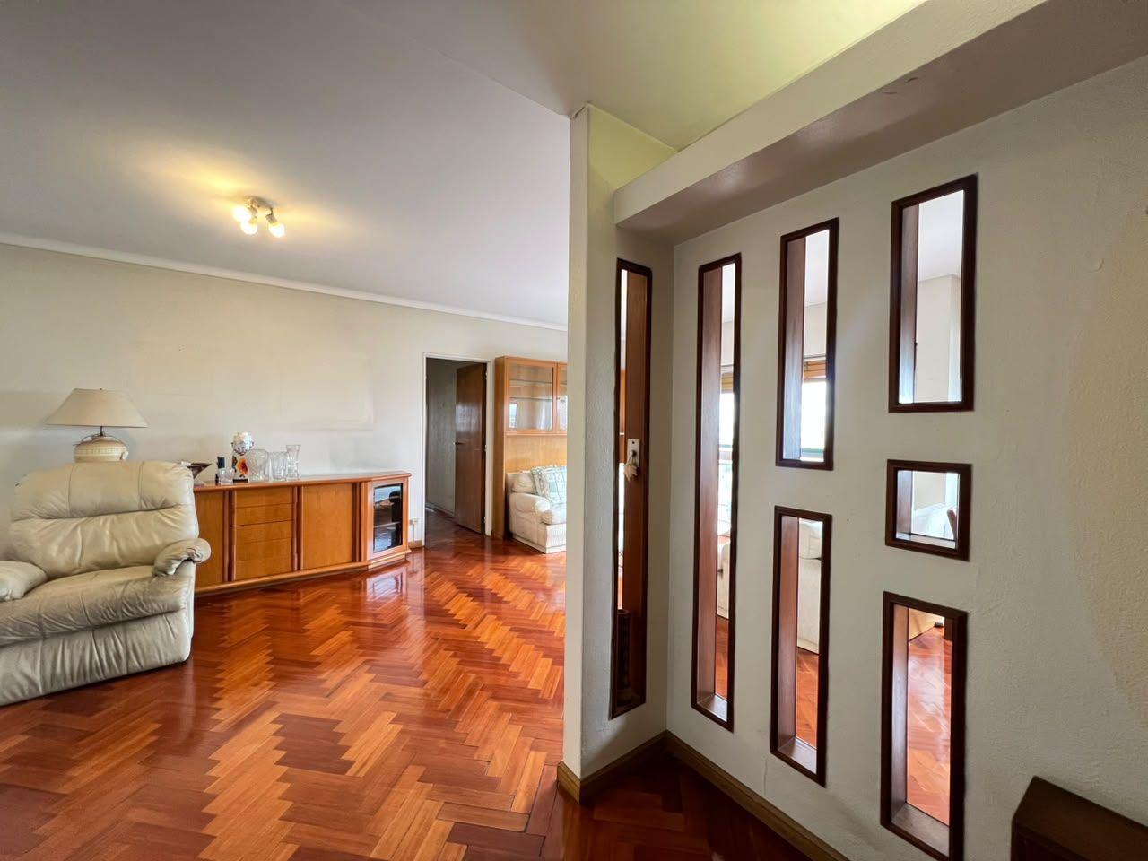 Foto de DEPARTAMENTO 4 AMBIENTES CON 2 COCHERAS, imagen 5