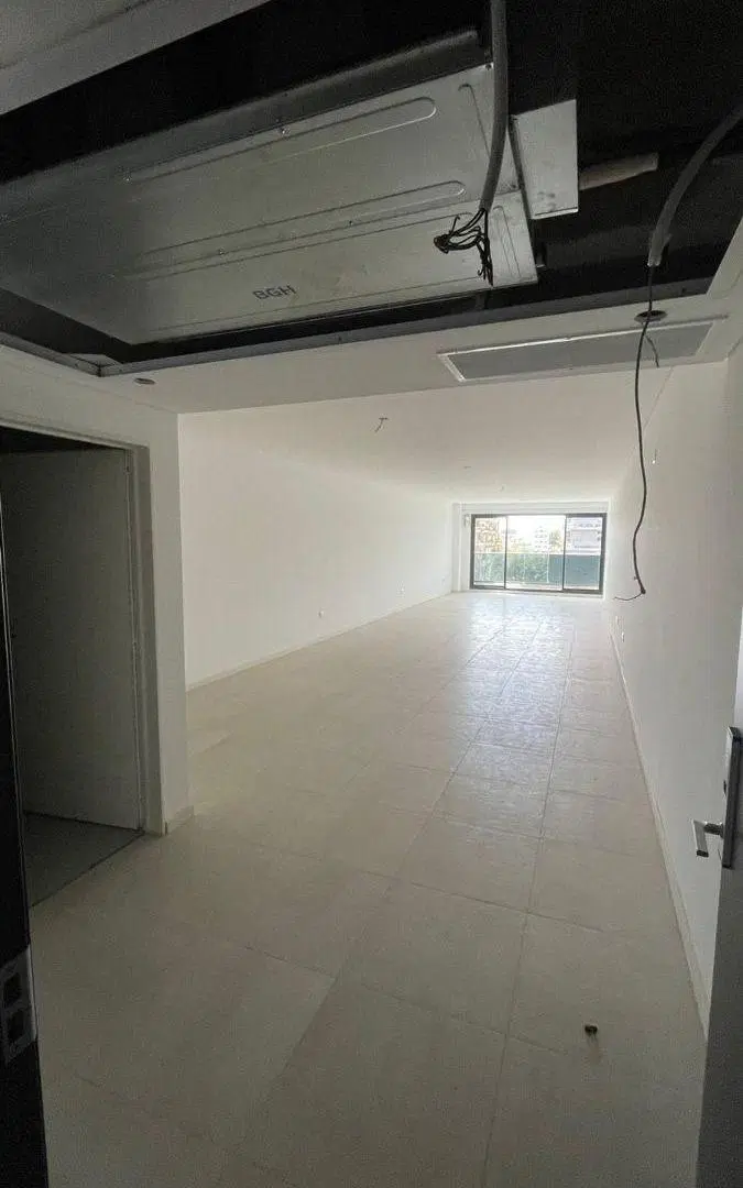 CERVI VENDE / ALQUILA | Oficina 50m2 Libertador estrenar con terraza propia - Belgrano 5