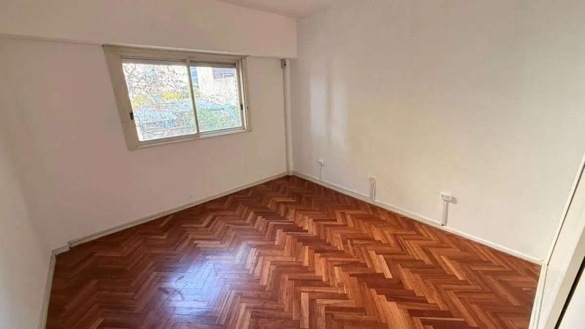 CERVI VENDE | 3 Ambientes con balcón y pisos de parquet en Palermo Hollywood, Próximo a subte 4