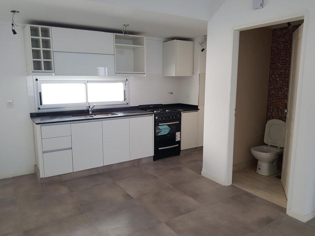 Foto de CERVI ALQUILA | Temporario 2 Ambientes - Ideal Extranjeros O Del Interior., imagen 3