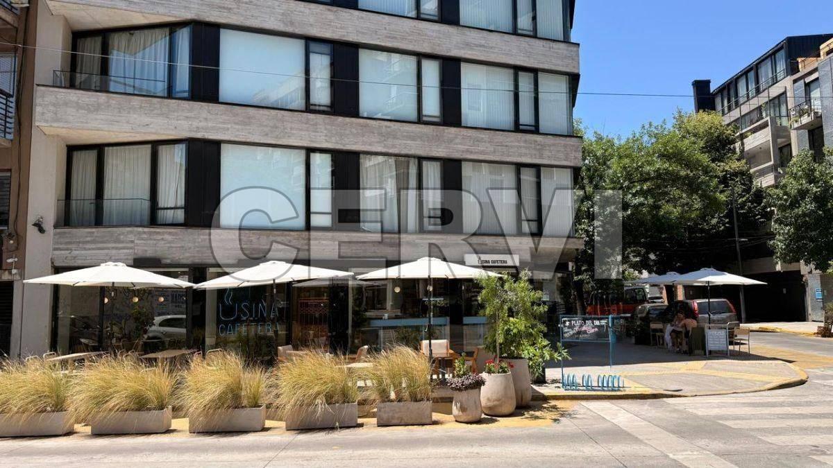 Foto de ORDEN DE VENDER Local Esquina 180m2 con alta Renta Salida 4 vientos, imagen 4