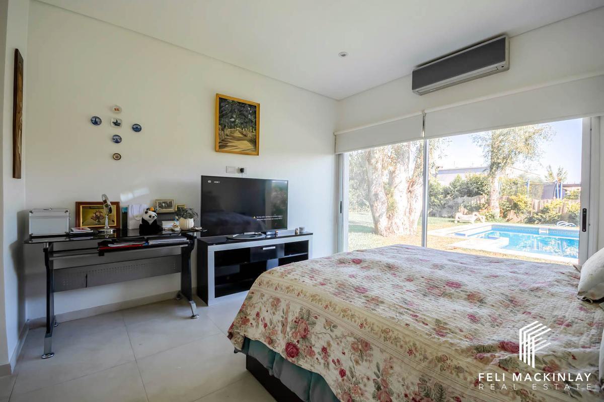 Foto de Casa de una planta con pileta en San Eduardo Pilar del Este, imagen 5