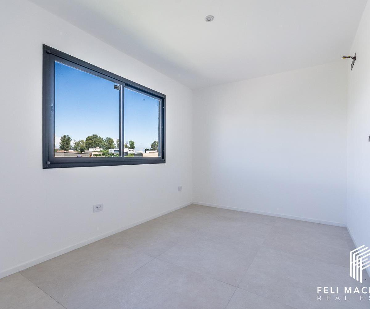 Venta casa en Santa Elena Pilar Del Este