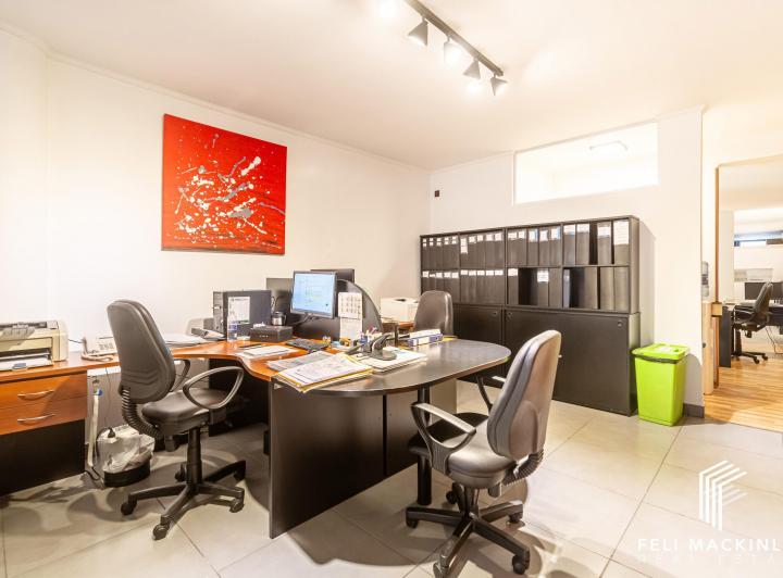 Venta Oficina 97 m² | Recepción + 4 Despachos + Depósito | 2 Baños 4