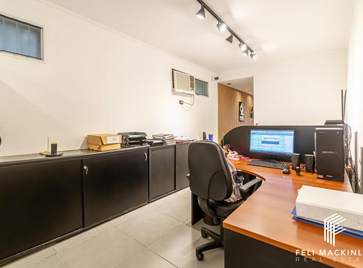 Venta Oficina 97 m² | Recepción + 4 Despachos + Depósito | 2 Baños 3