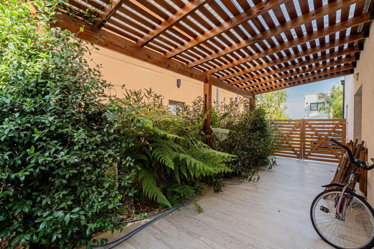 Casa en venta en Barrio San Ramiro – Pilar del Este