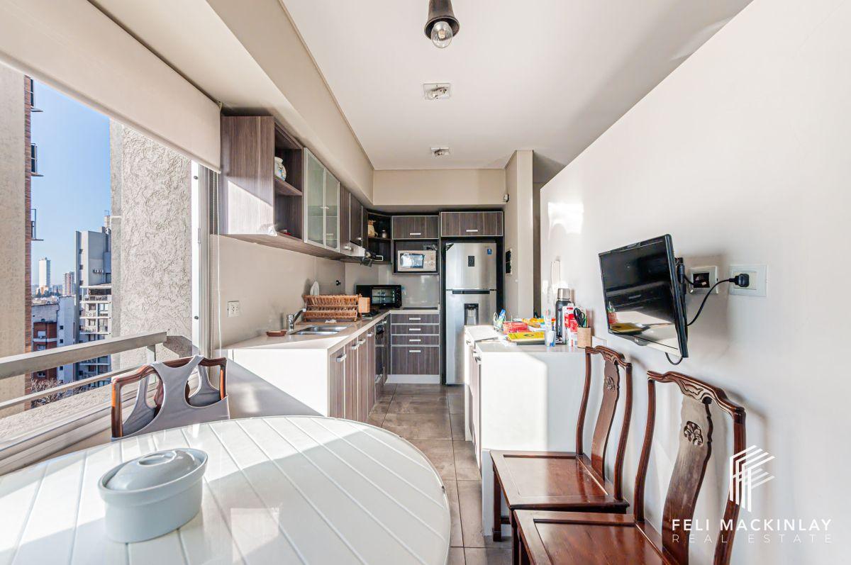 Foto de VENTA DEPARTAMENTO 3 AMBIENTES CON COCHERA – PISO ALTO – LAS LOMITAS, imagen 4