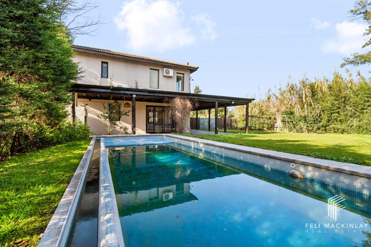 Foto de CASA EN VENTA – 3 DORMITORIOS, PILETA Y GRAN JARDÍN – LA HONORATA, PILAR, imagen 2