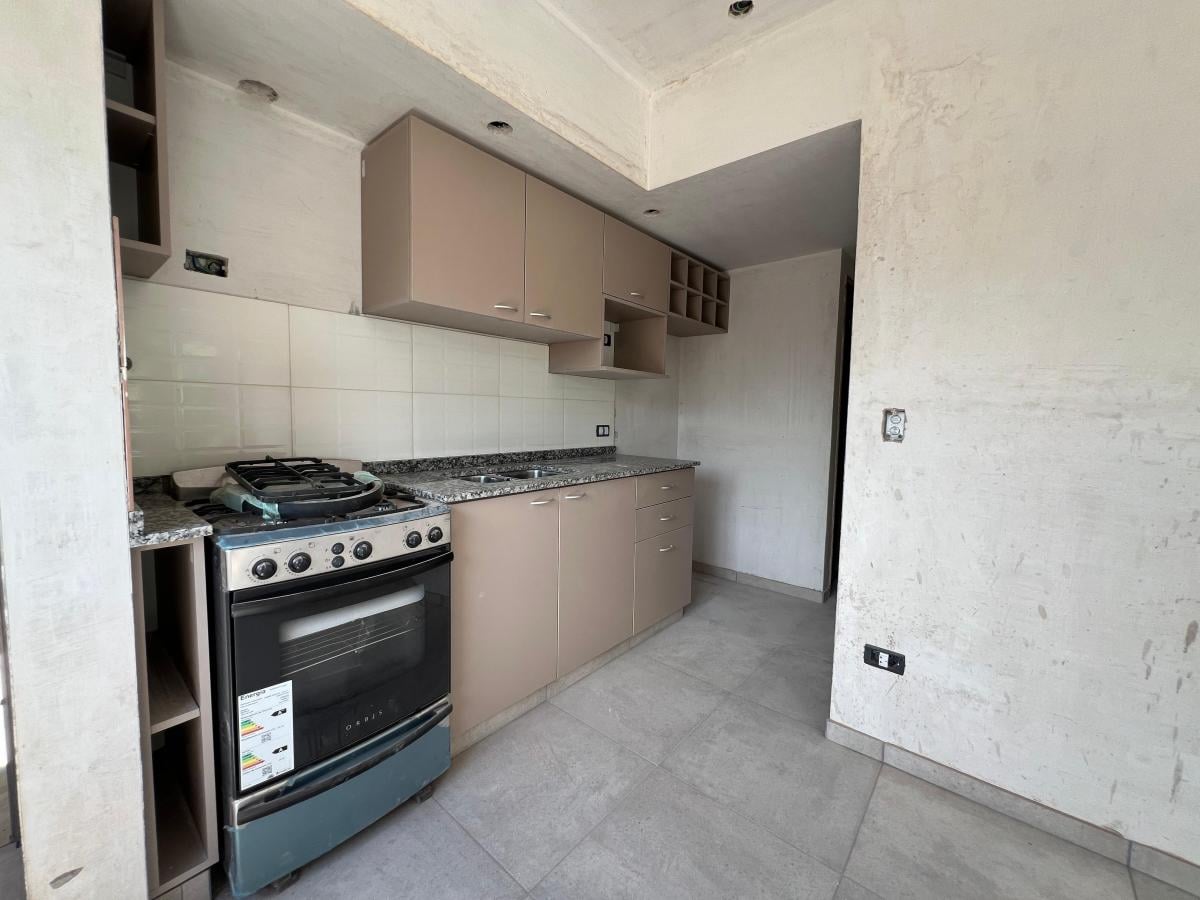 Foto de Alquiler,departamento 1º/ 2º piso FTE. 2 AMB,, imagen 4