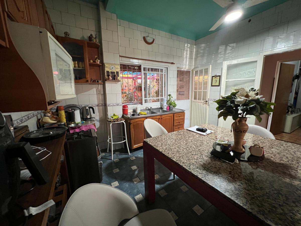 Venta en Block, 3 Propiedades en 1, Centro de Lanús Oeste. 2