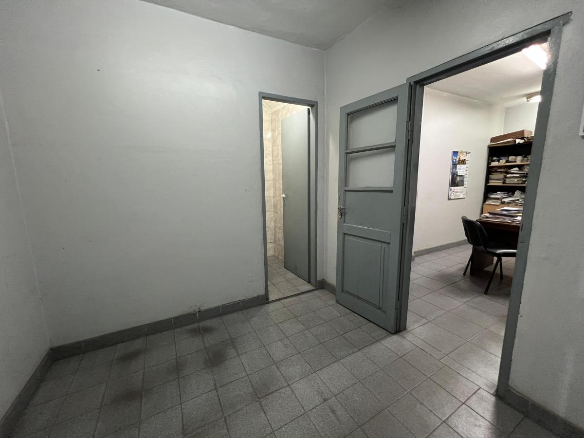Venta, Taller Industrial 8,66 X 44, Ofics/vestuarios/comedor/terraza y Parrilla 3