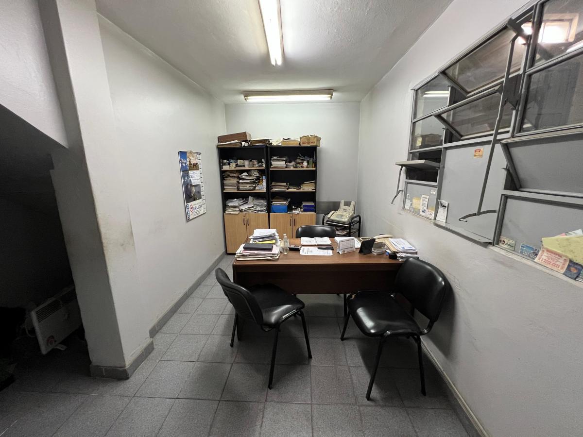Venta, Taller Industrial 8,66 X 44, Ofics/vestuarios/comedor/terraza y Parrilla 4